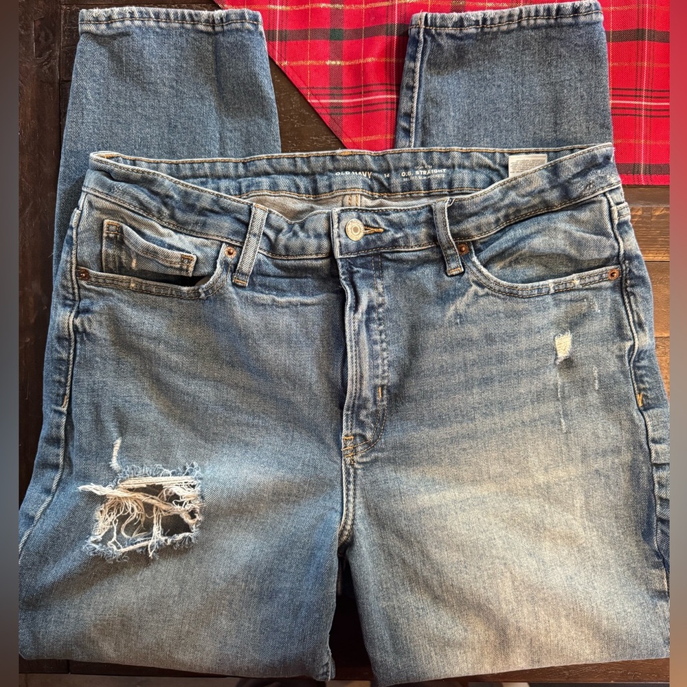 Old Navy size 14 high O.G. Straight distressed denim jean, decent condition.